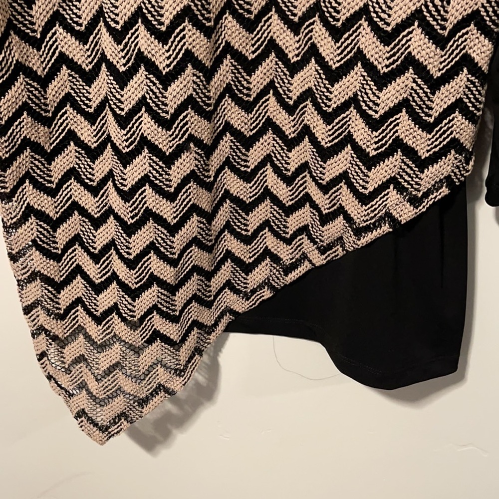 Very nice top like new - Picture 4 of 6